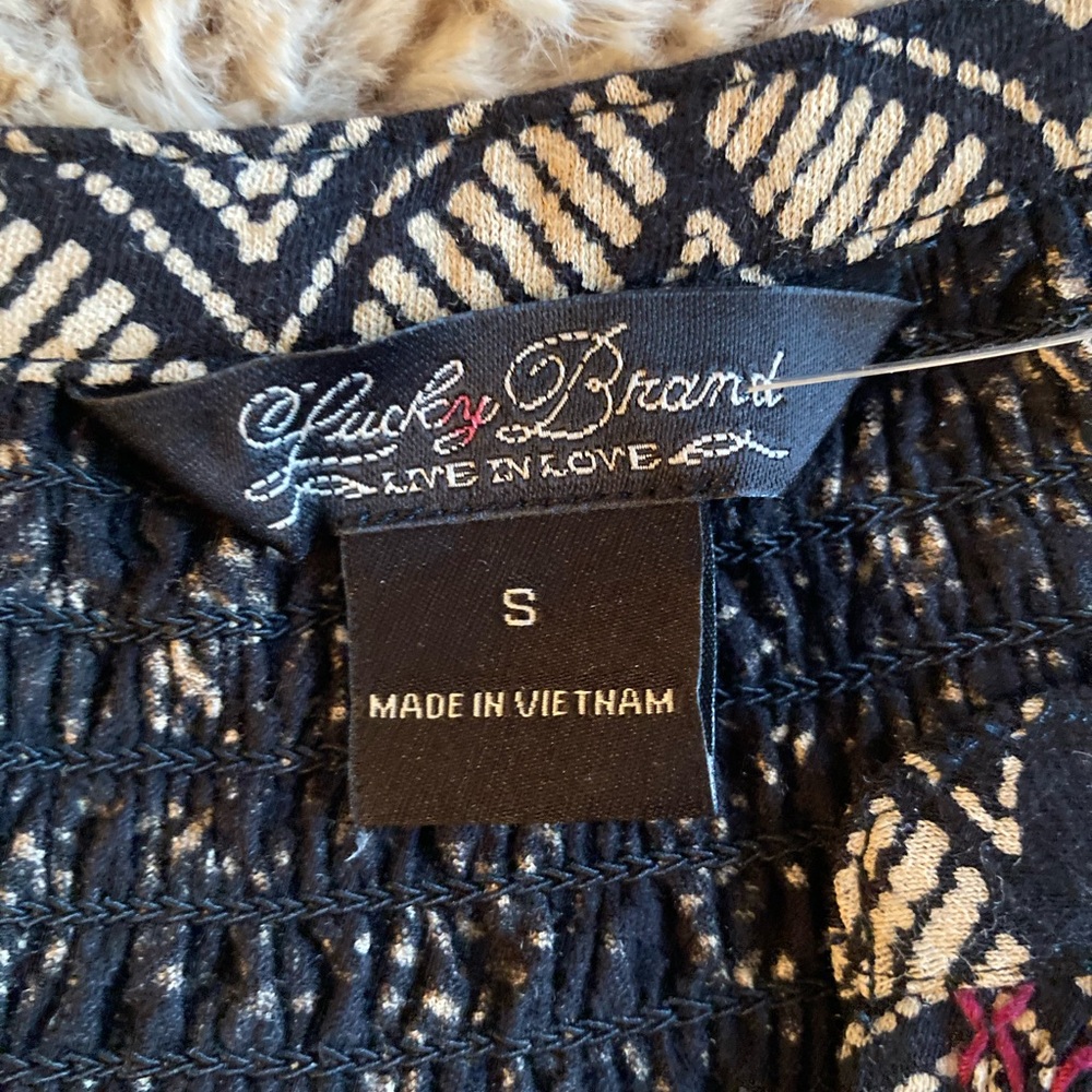 Lucky brand cute top S